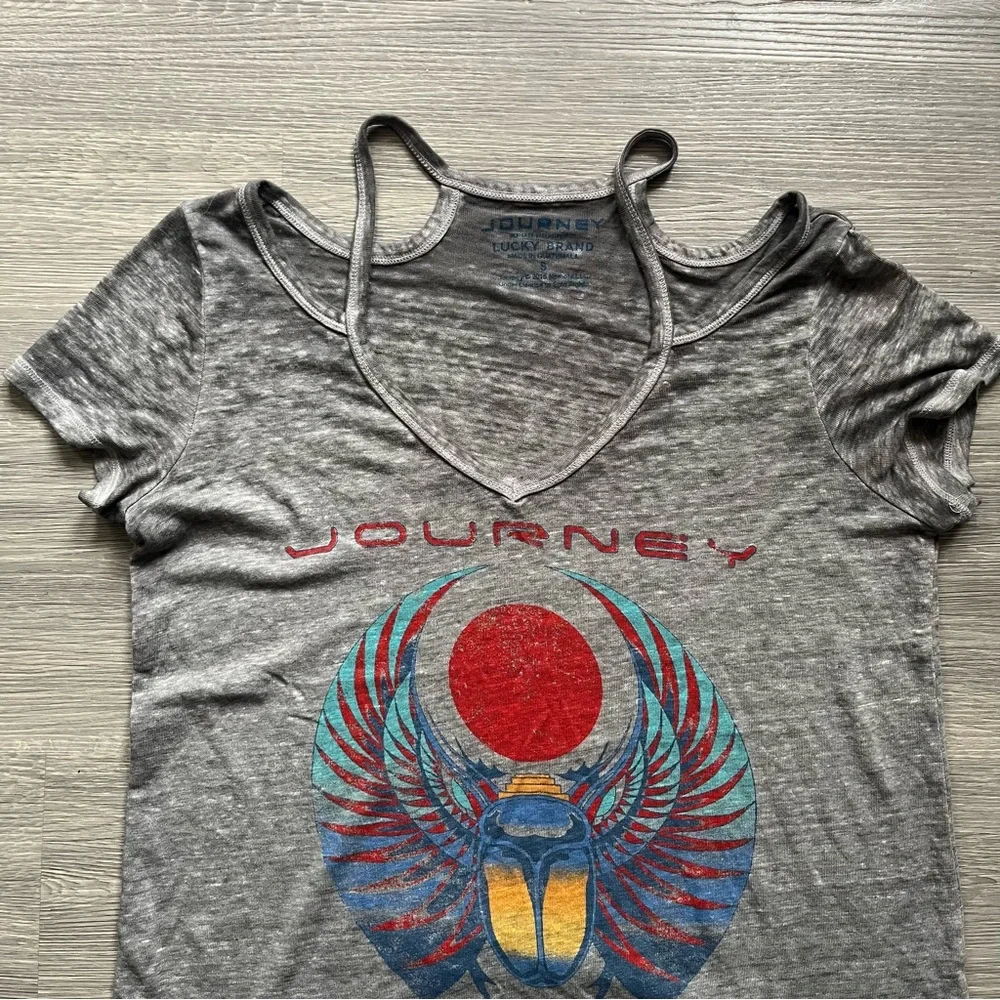 Lucky Brand Gray Graphic Journey Band Tee with Shoulder Cutouts - Picture 4 of 5